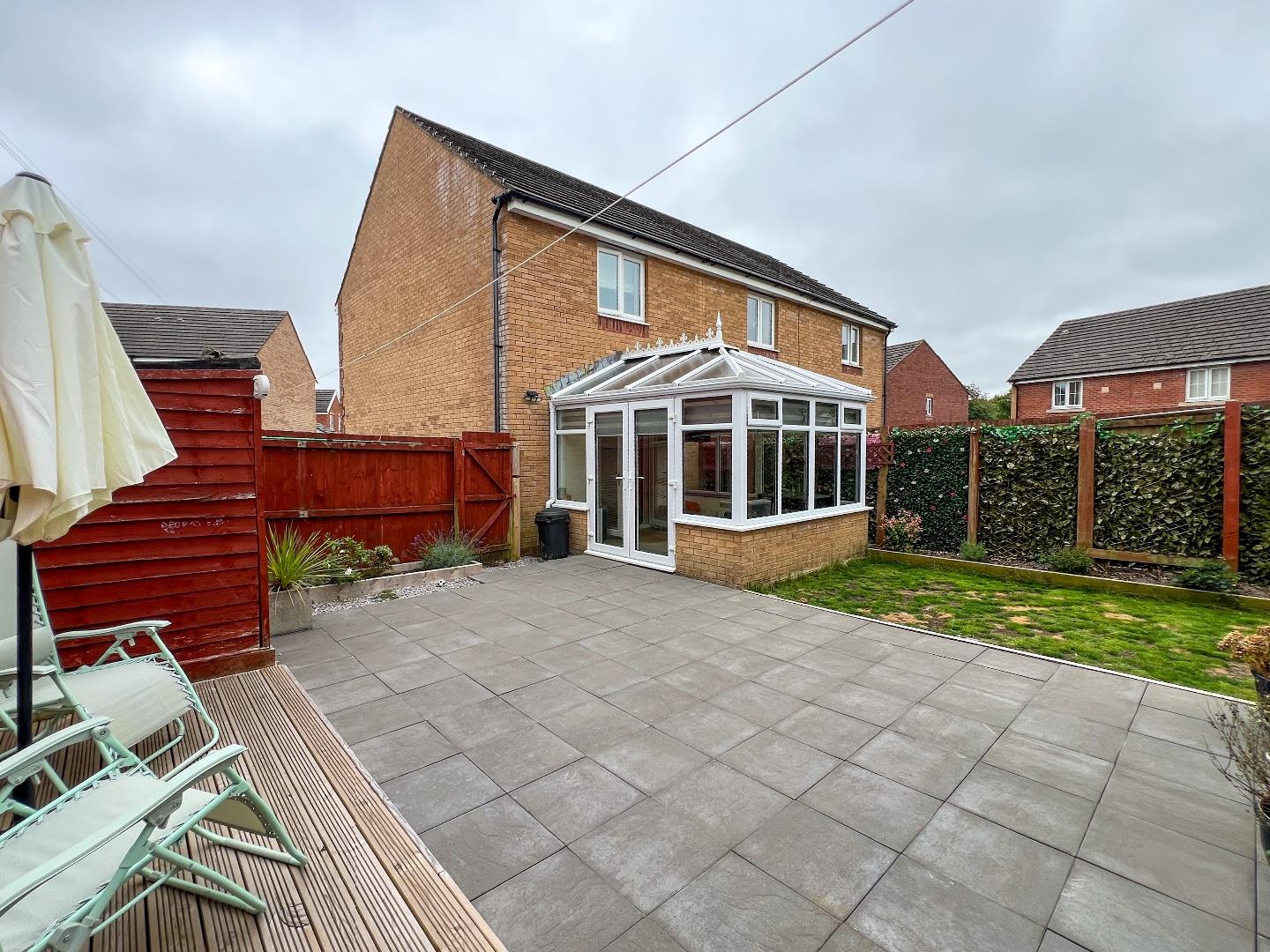 Clos Y Cudyll Coch, Broadlands, Bridgend County Borough, CF31 5FW